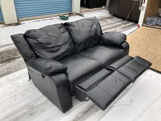 Dual Reclining Loveseat Theater Chairs