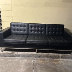 Sofa/ Couch