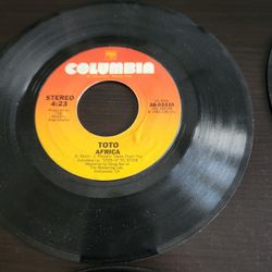 Collection Of 29 45 Records Including Toto, Hall & Oates, Styx