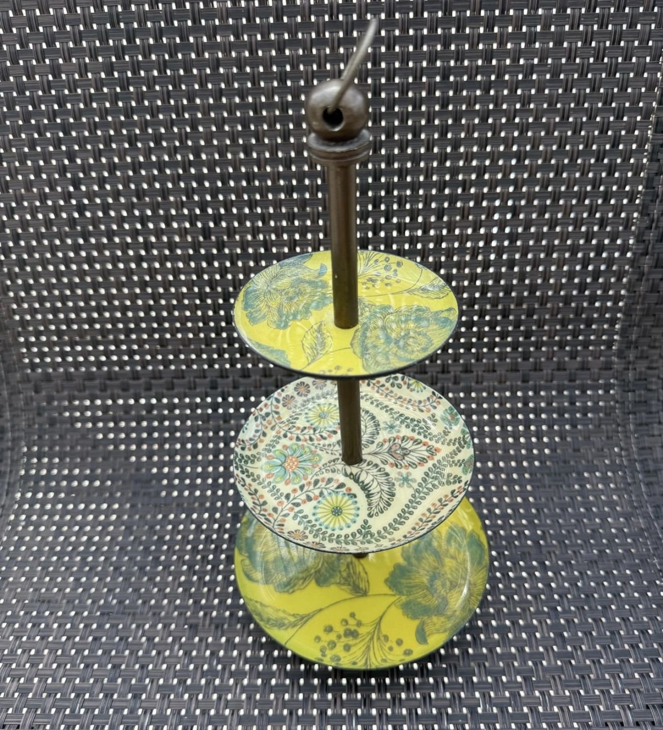 3-Tier Flower Pattern Plate Stand #homedecor #Jewelry #cakestand #teaparty