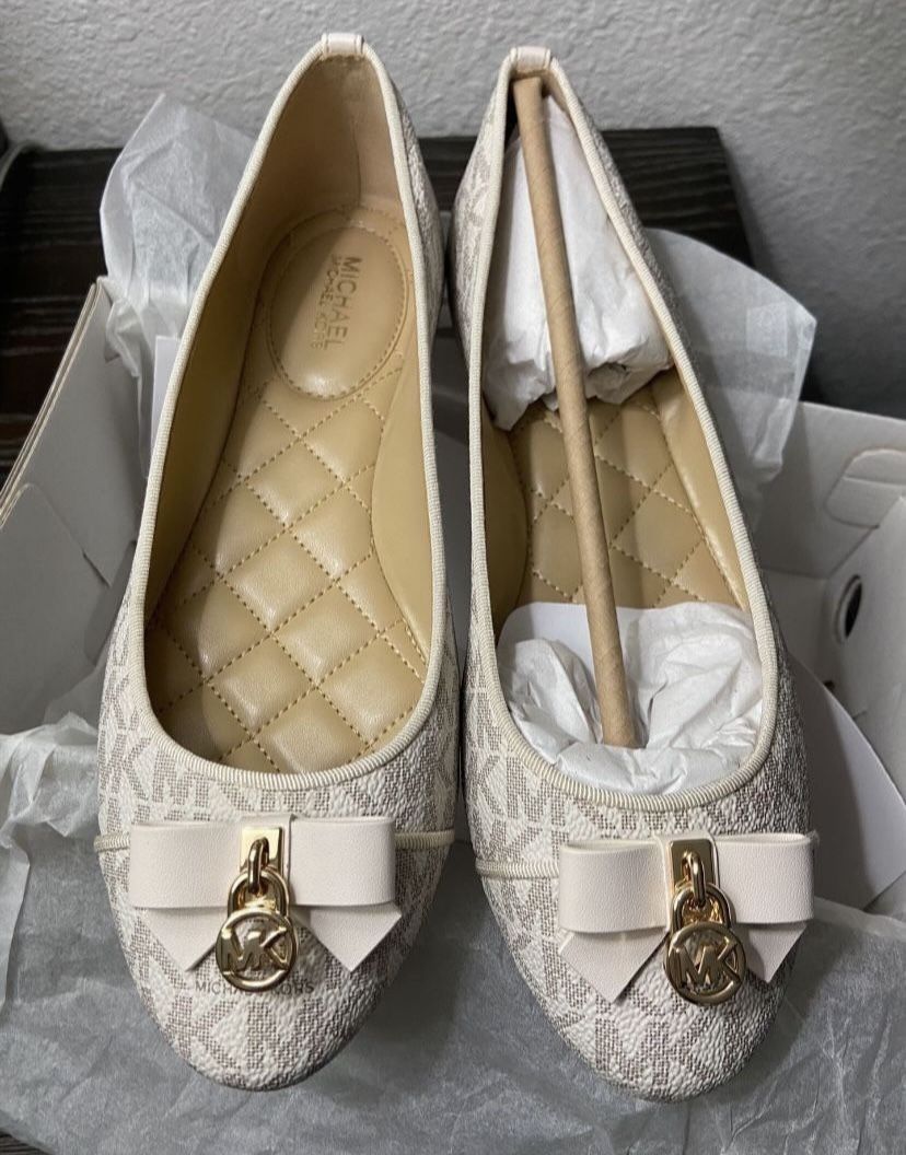 Michael Kors Flats