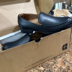 BLACK SHOES NON SLIP