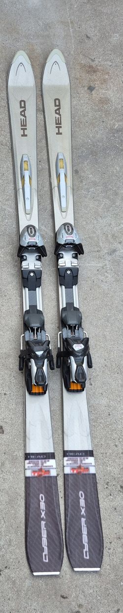 Free Head Cyber X30 Skis
