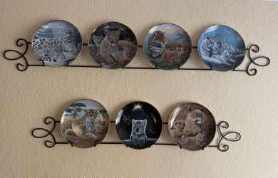 Wild Cats and Cubs LIMITED EDITION PORCELAIN PLATE Collection incl racks