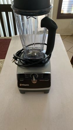 Vitamix VM0103 Professional Series Blender
