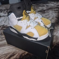 Jordan Retro 6 - Yellow Ochre - Sz 1y