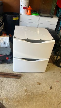 Two Whirlpool Washer/dryer Pedestals 