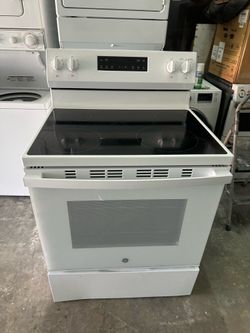 White glass top electric stove