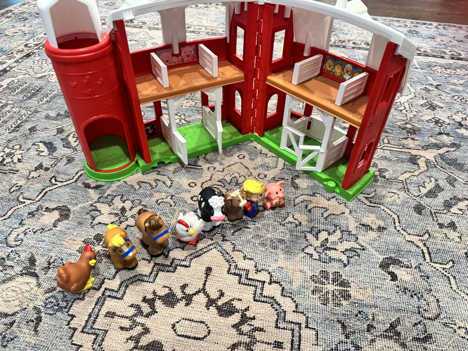 Fisher Price, Farm With Figurines