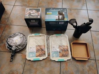 Wow look at this deal ...everything u see 45 doll ...all new ...stand mixer ...rice cooker ...baking pans ..frying pans ..untensels ...all for 45