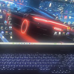 Selling Lenovo loq 15.6 gaming laptop specs and detail in description