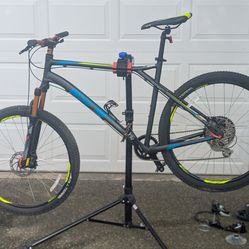GT mountain bike