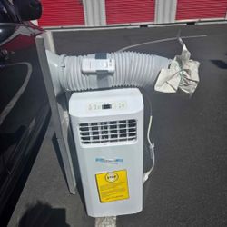 Hisense 5000-BTU DOE 1 15-Volt White Vented Portable Air Conditioner
