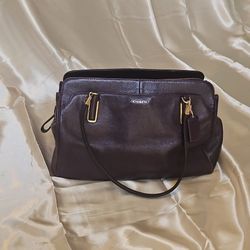 Vintage Coach Dark Purple Pebbled Shoulder Bag Gold Hardware Zipper Accent