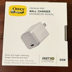 OtterBox premium pro fast charging adapter (new)