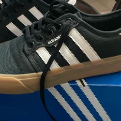 Adidas Seeley XT ,Size 8.5