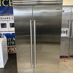 SUB ZERO 42”WIDE BUILT IN STAINLESS STEEL SIDE BY SIDE REFRIGERATOR 