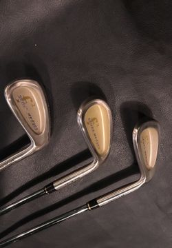 Golf clubs