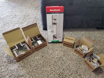 Kwik Set Handleset, 2 Locking Levers, 3 Dead Bolts