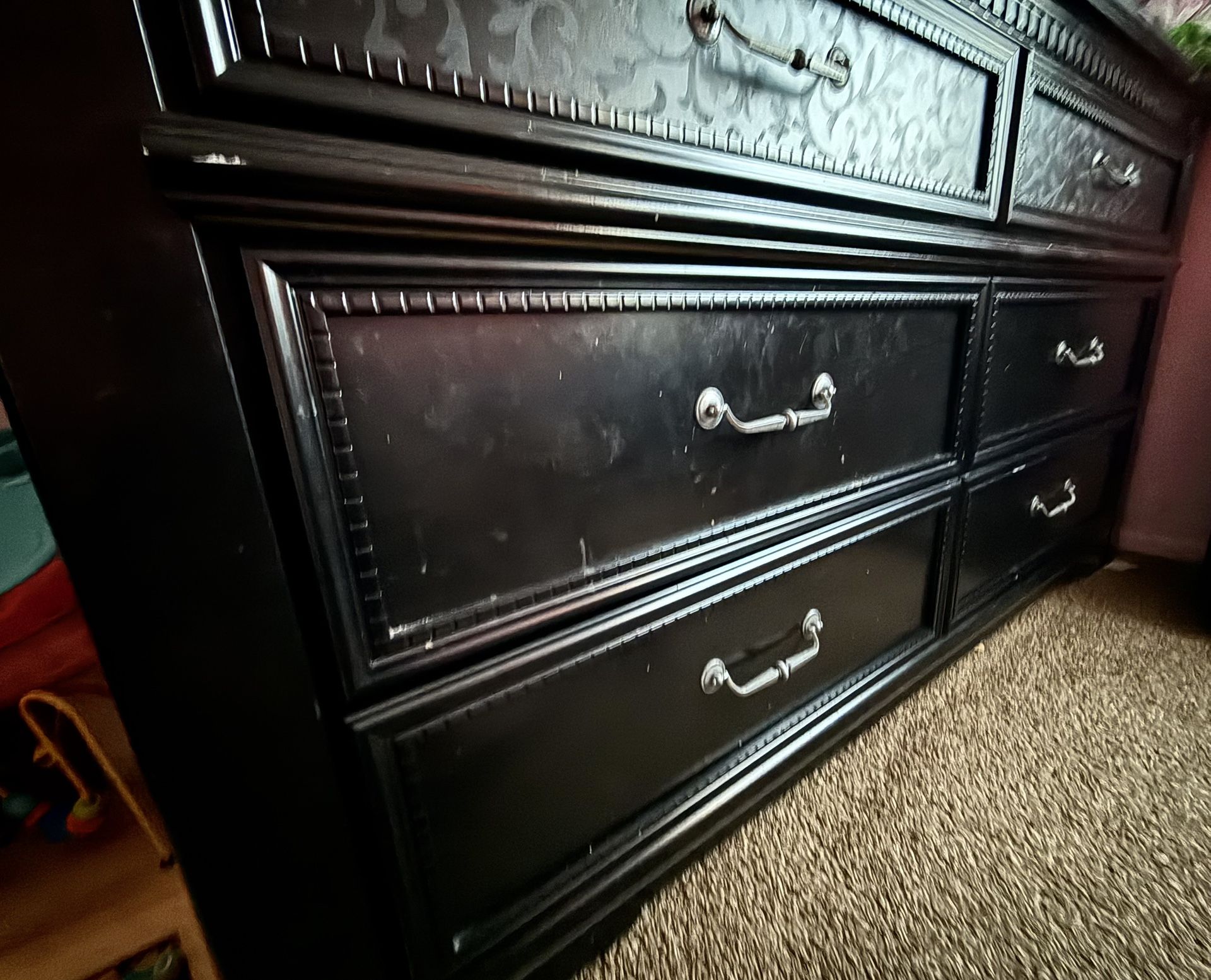 Dresser/ Drawer
