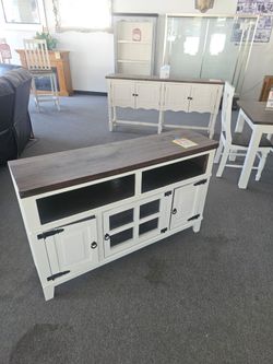 FARMHOUSE FURNITURE