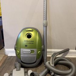 Electrolux EL6986 Ultra Silencer Canister Vacuum w/ Hose and Floor Nozzle Works