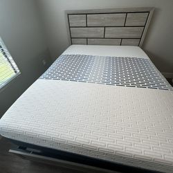 Queen Living Spaces Bedroom Set - Like New - Bed Frame & Hybrid Mattress