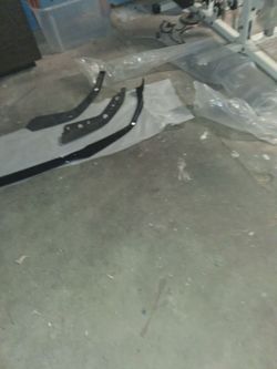 2020-23 BMW 340 lip