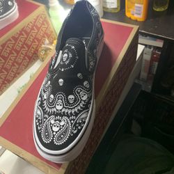 new women’s slip on vans 