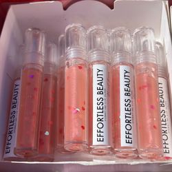 HOMADE LIP GLOSS 😊 please help support for my schooling🙏, you’ll love it❤️.