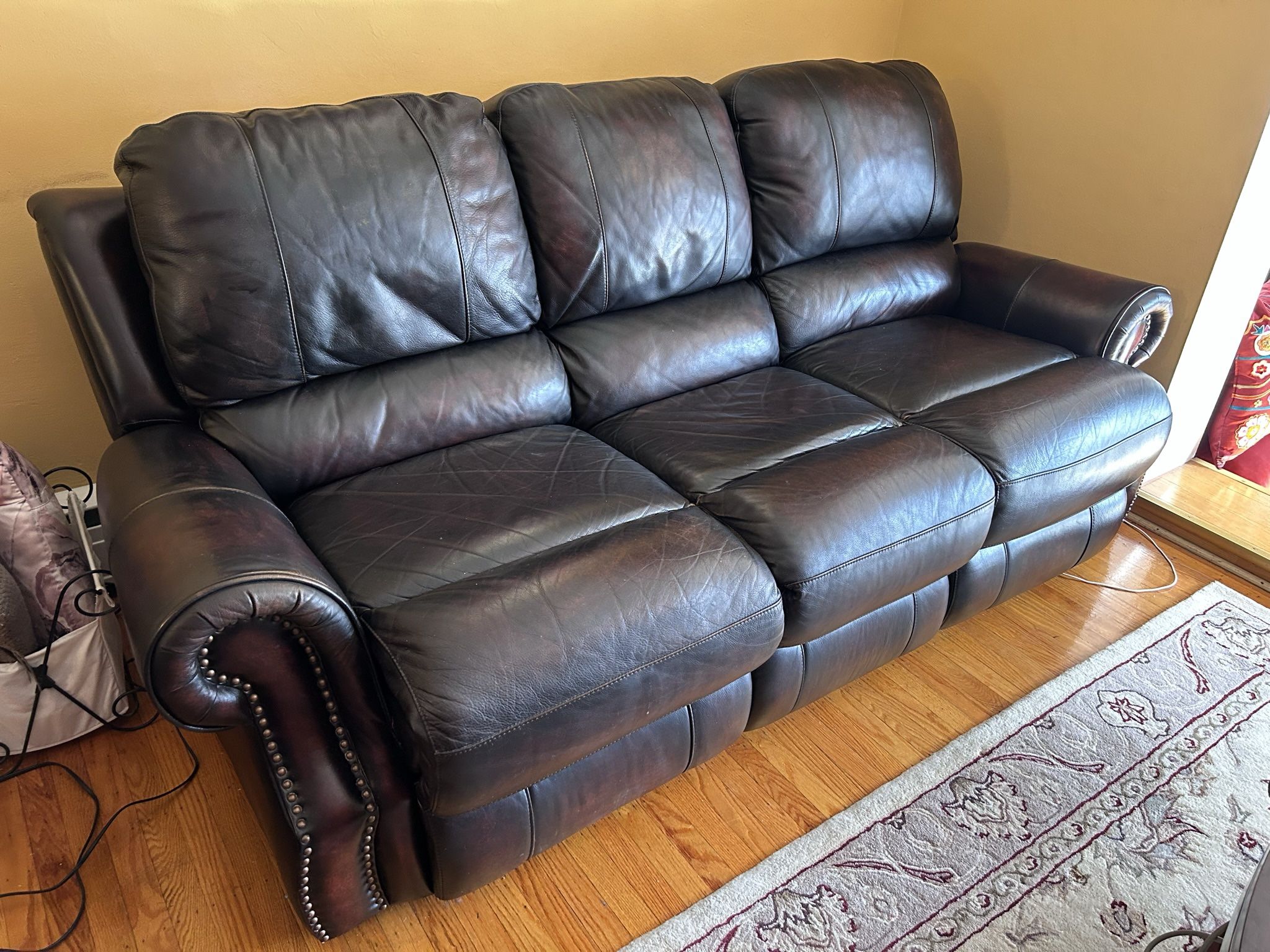 2 Piece Leather Couch 