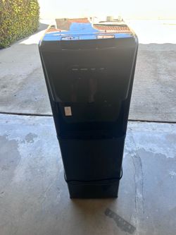 Water dispenser
