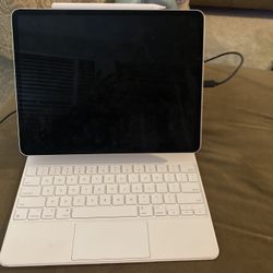 IPad Pro.  OS Version 16.2. (12.9 Inches) 6th Generation