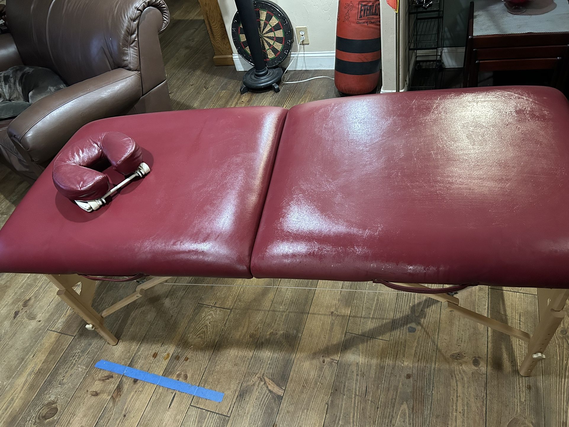 Earthlite Massage Table