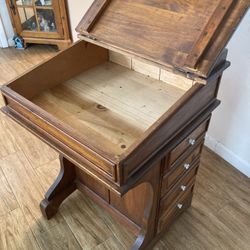 Captain Desk