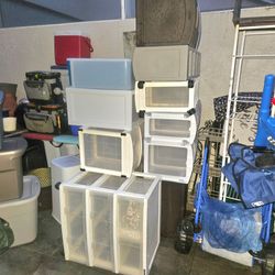 PLASTIC DRAWERS. MAKE AN INTELLIGENT OFFER ON ALL!!!