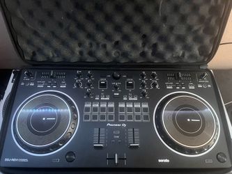 Pioneer DDJ-Rev 1 DJ controller