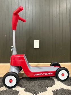 Radio Flyer toddler ride-on scooter