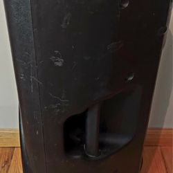 Behringer Eurolive B215D 550W 15 inch Powered Speaker