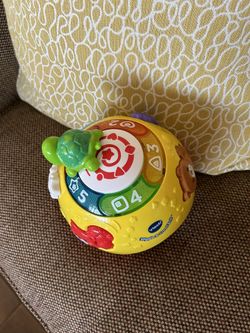 VTech Wiggle And Crawl Ball