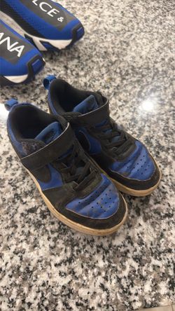 Boys shoes
