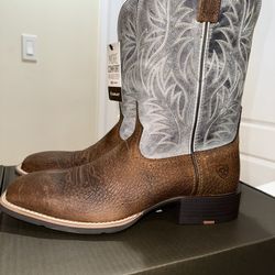 Ariat new in box boots