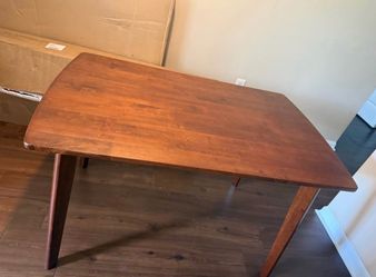 Brand new mahogany table! Needs to be gone by next week!