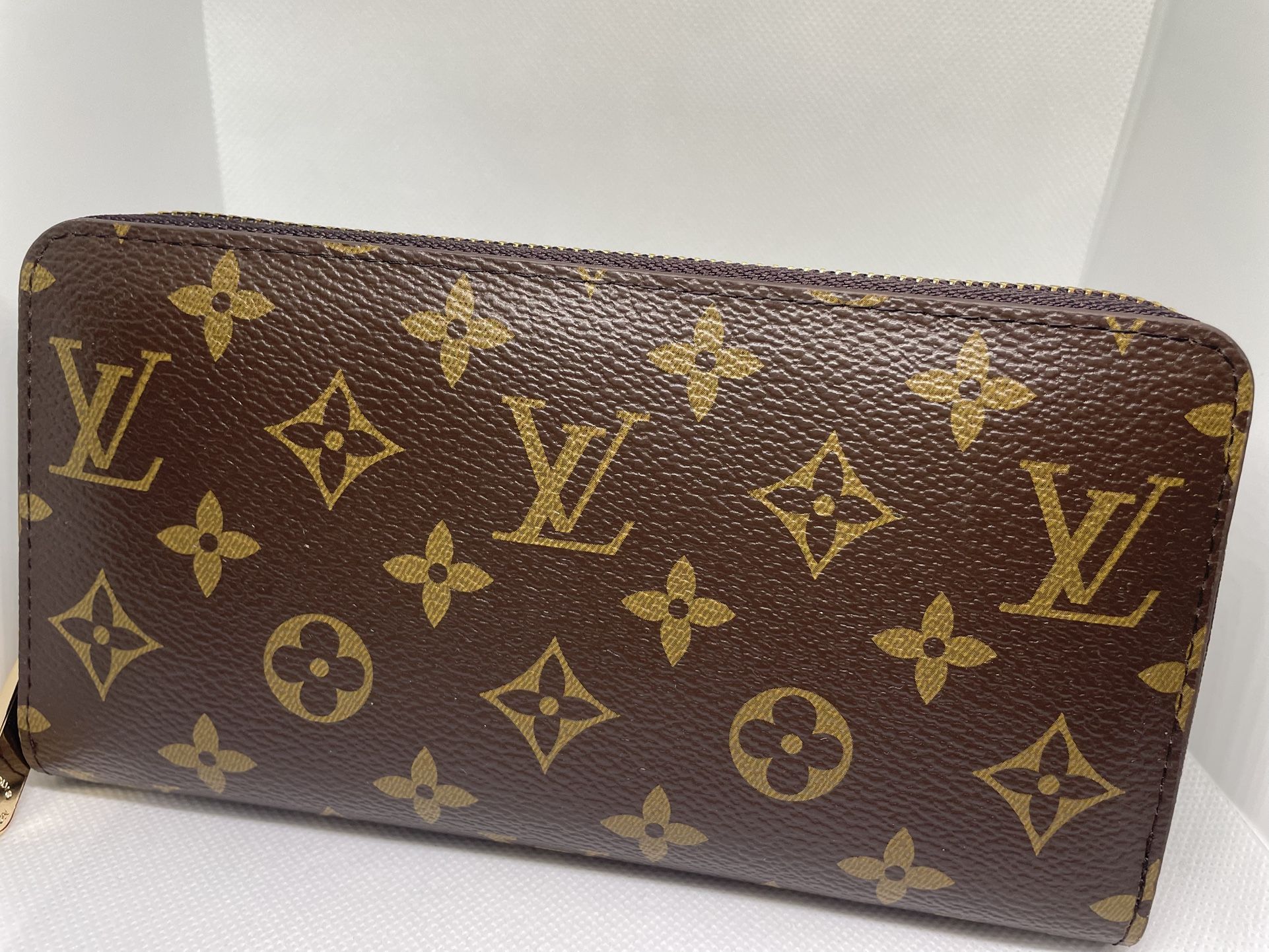 Louis Vuitton Zippy Wallet