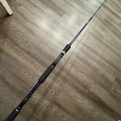 Abu Garcia Swimbait casting fishing rod. 7’9” 2oz