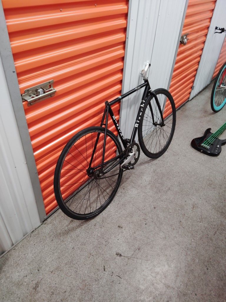 Bianchi Pista (Read)