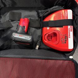 Milwaukee Includes High Input Battery XC5.0 Charger & Case