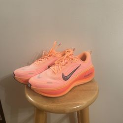 Nike Vomero Plus