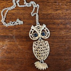 Vintage 1974 Sarah Coventry "Nite Owl" long gold-tone necklace