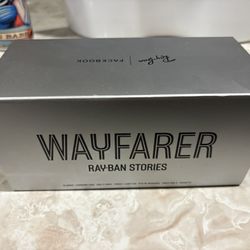 Wayfarer Ray•ban Stories